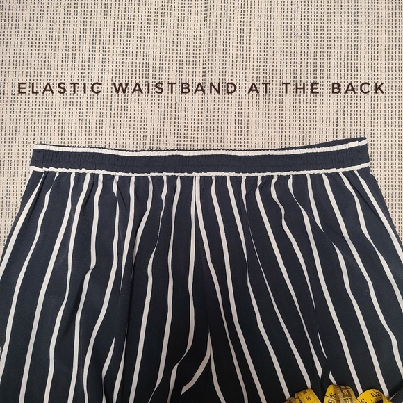 Stripe Wide Leg Cropped Pants - Picture 5 of 14